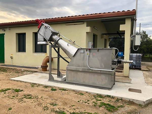 hydraulic-piston-starts-cycle hydraulic-piston-starts-cycle