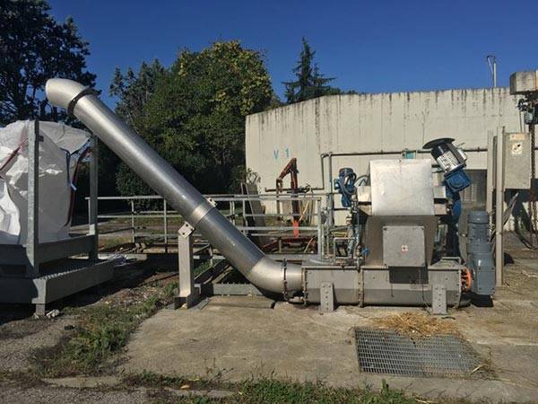 with-vertical-compactor