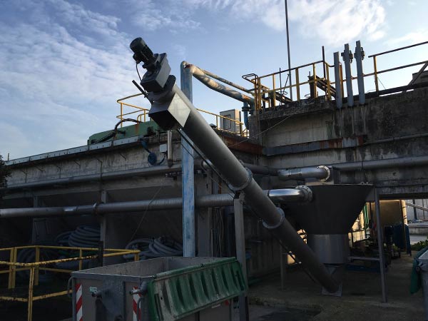 Parte-alta-della-tramoggia-conica