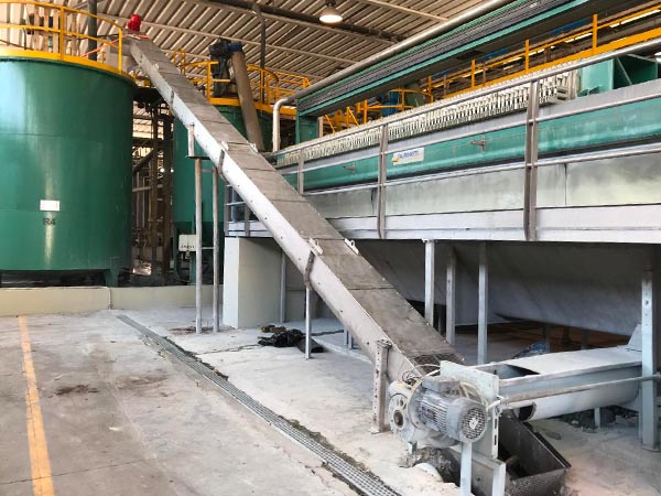 Trasporto-fanghi-disidratati-e-sabbie