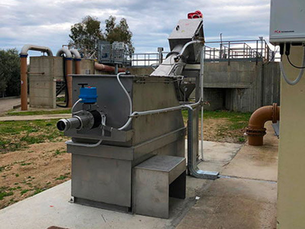 sludge-pre-treatment-machine-for-septic-tanks